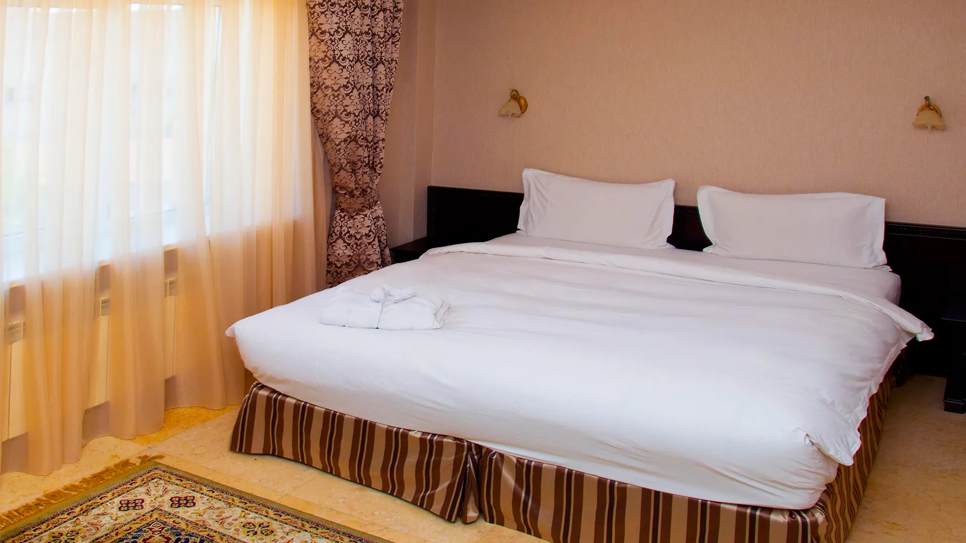 Royal Petrol Hotel Almaty