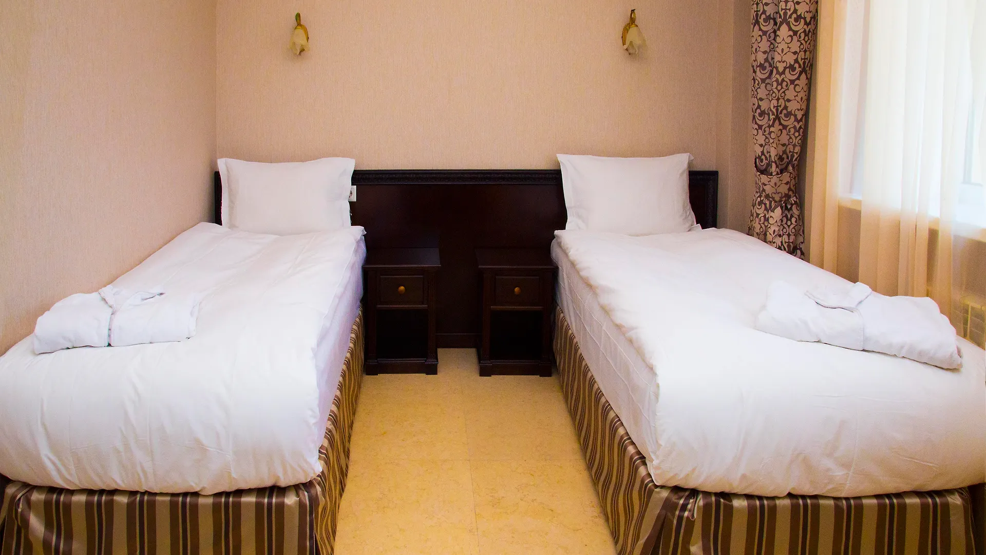 Royal Petrol Hotel Alma-Ata