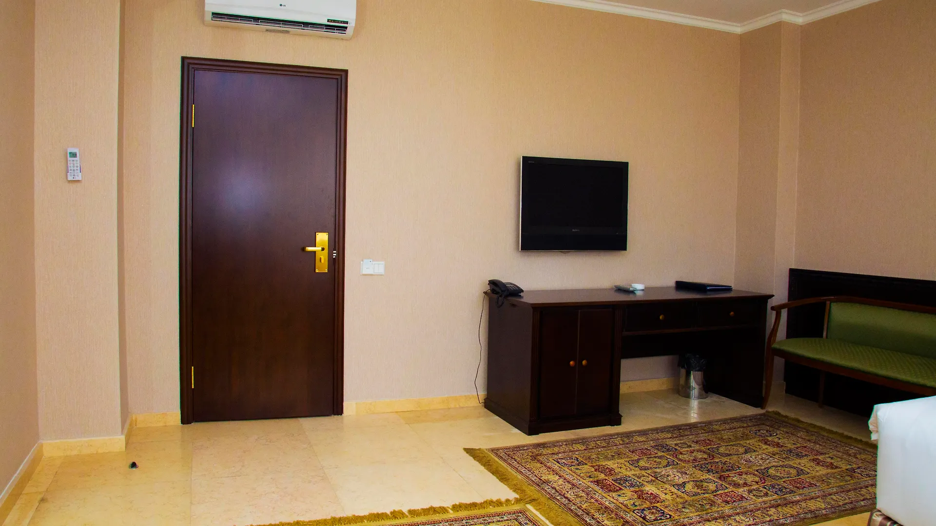 Royal Petrol Hotel Alma-Ata