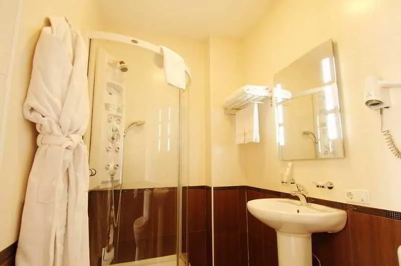 Royal Petrol Hotel Almaty